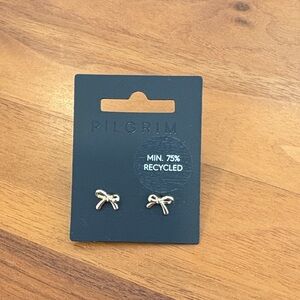 Pilgrim LYSANDRA RECYCLED MICRO BOW EARRINGS